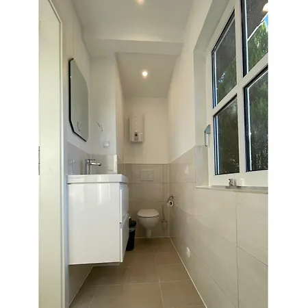 Moderne Fuer Vier Personen, Apartment
