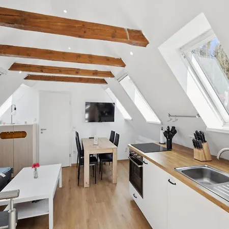 Fuer 10 Personen, Apartmán Schneverdingen